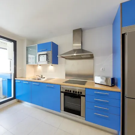 Apartamento Luxurious Newly Renovated 2 Bedroom By The