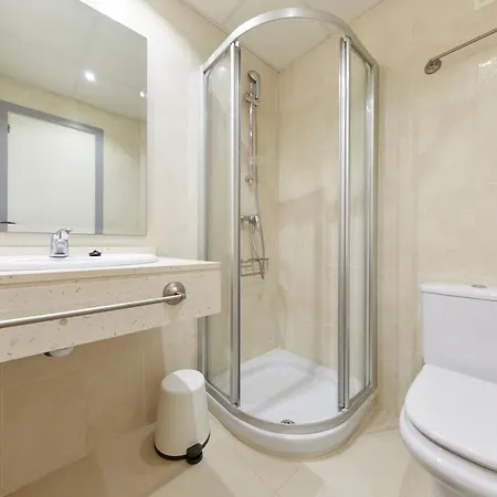 Apartamento Luxurious Newly Renovated 2 Bedroom By The *